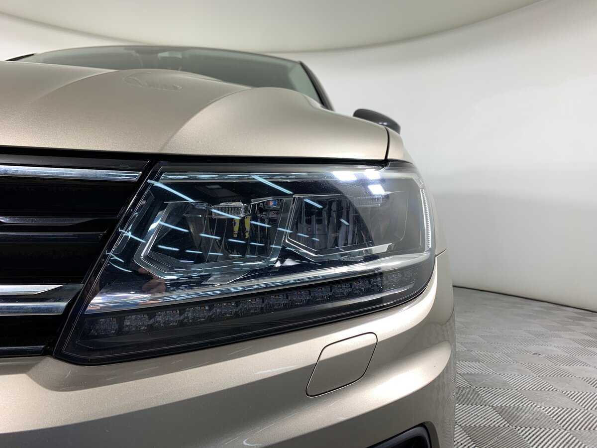 Volkswagen Tiguan, 2019 Фото №10