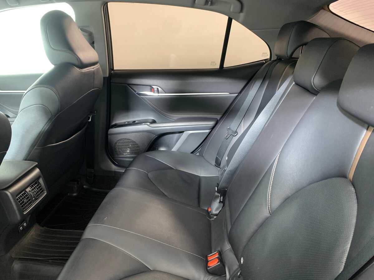 Toyota Camry, 2020 Фото №19