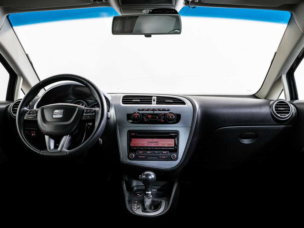 SEAT Leon, 2012 Фото №8