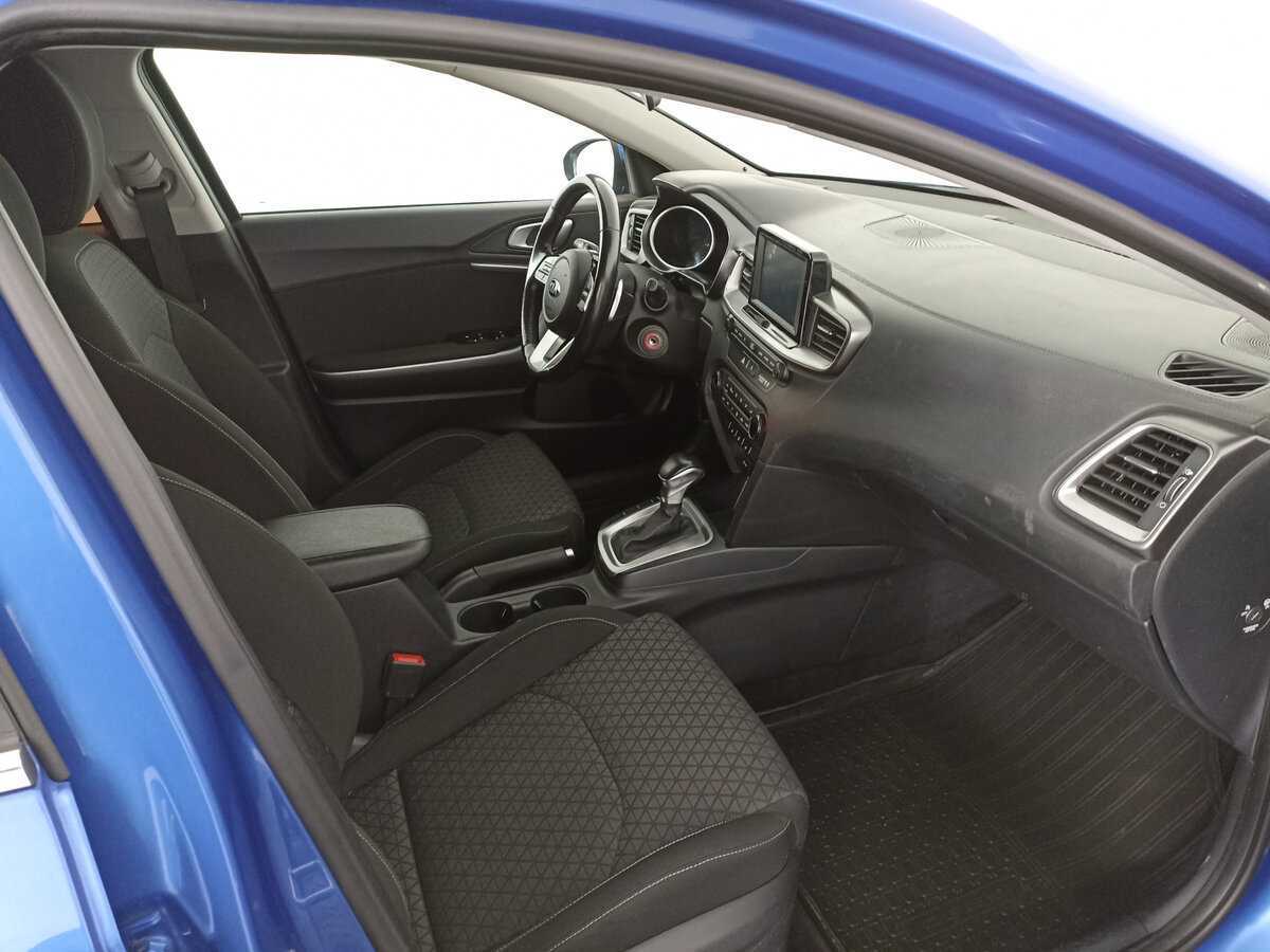 Kia Ceed, 2018 Фото №11