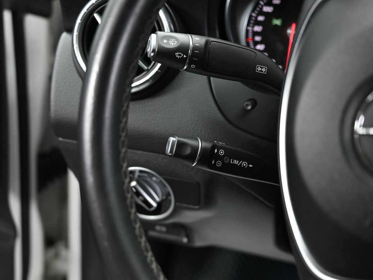 Mercedes-Benz CLA 200, 2017 Фото №11