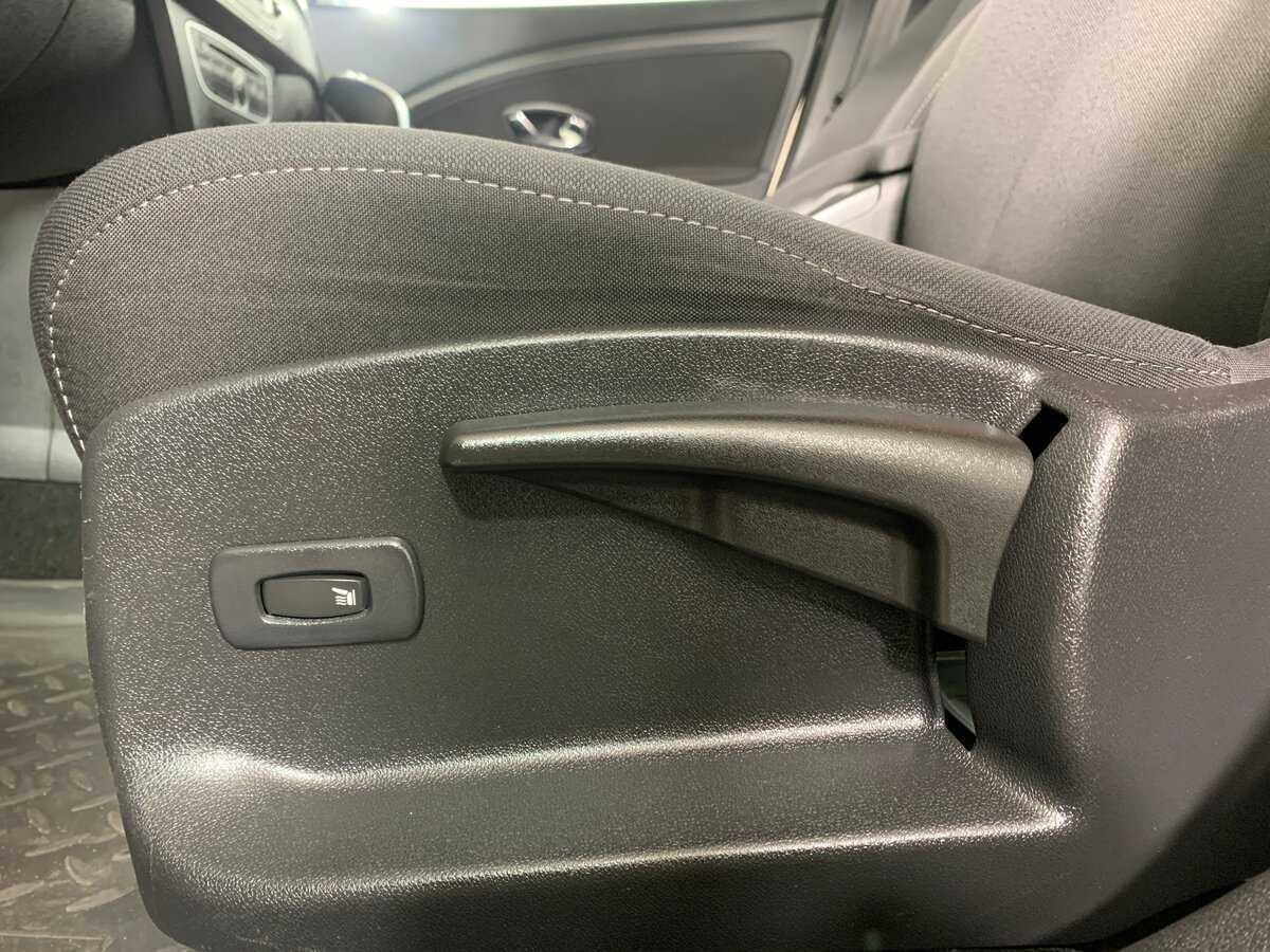 Renault Fluence, 2013 Фото №17