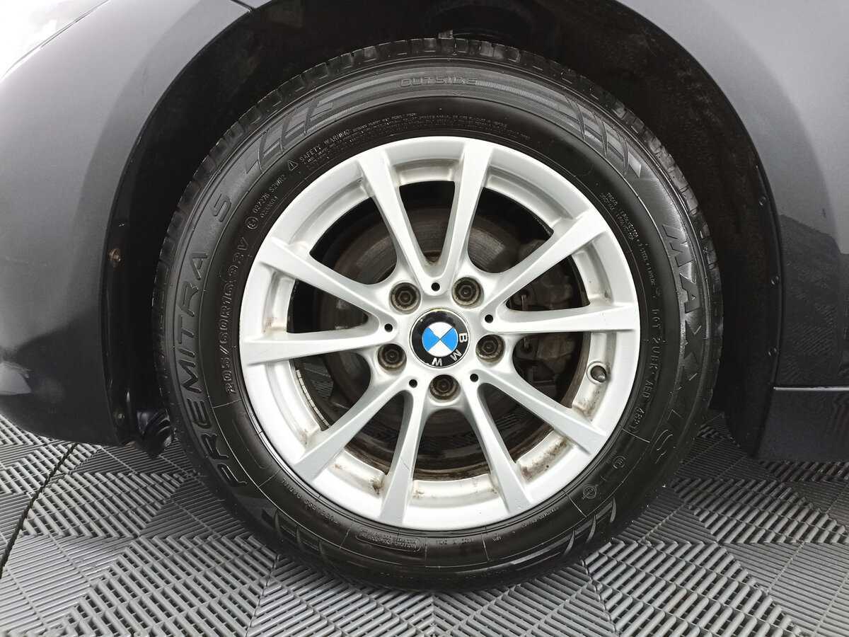 BMW 3 серии 320i, 2016 Фото №16