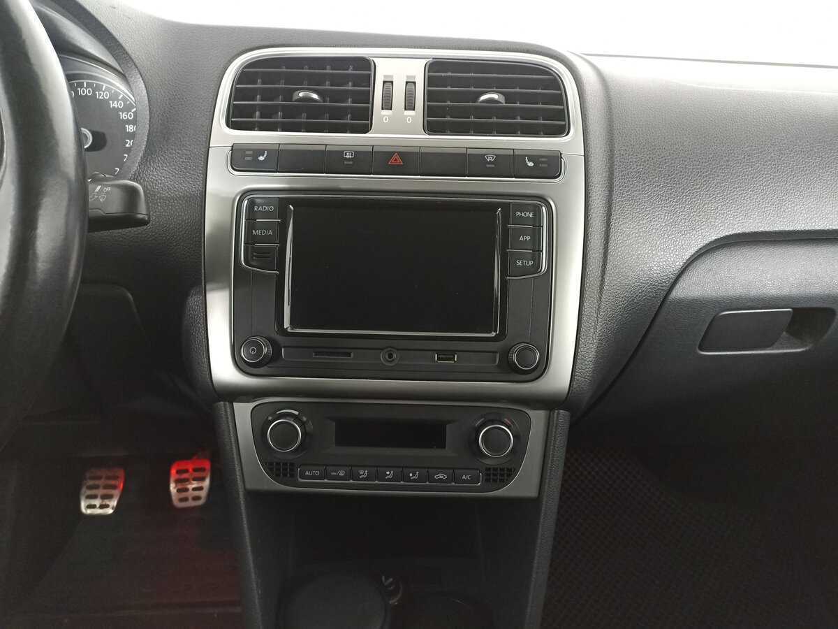 Volkswagen Polo, 2017 Фото №15