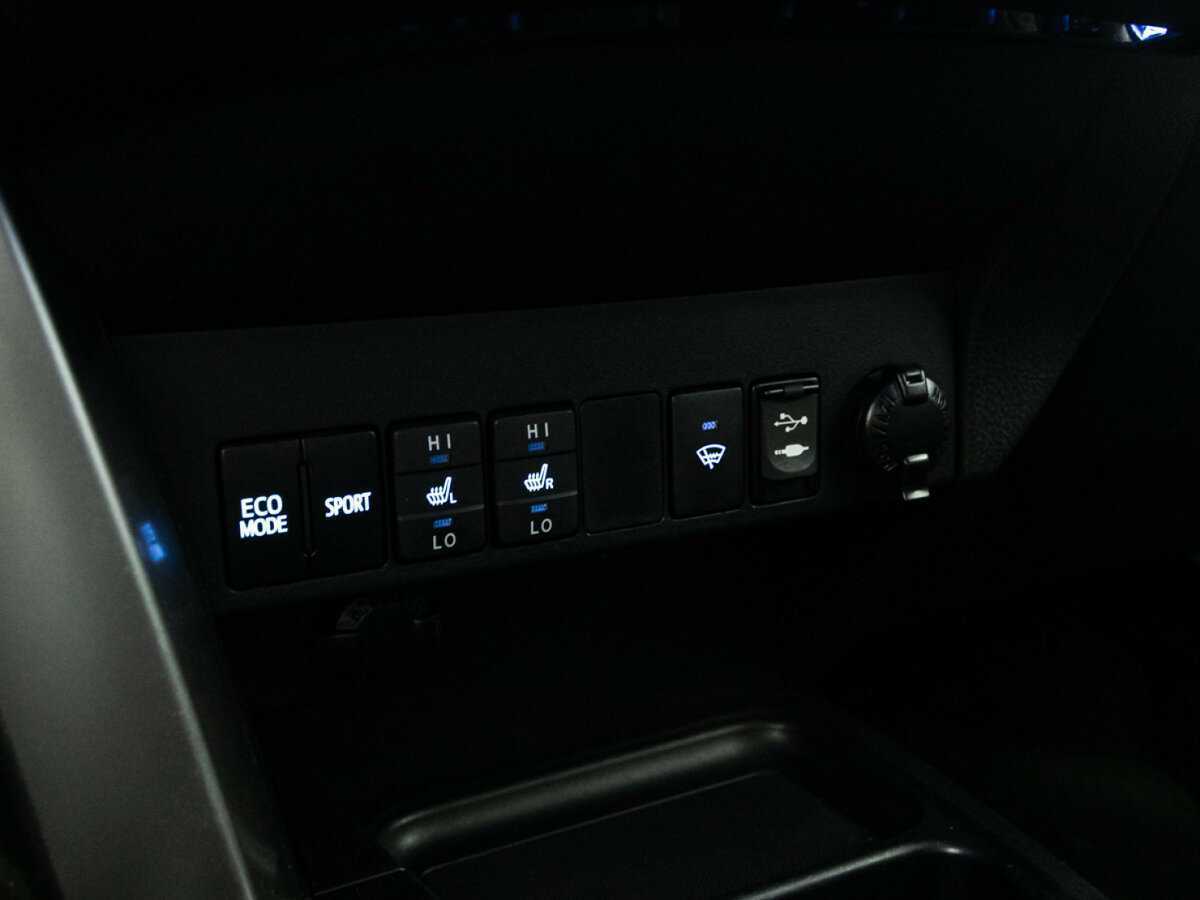 Toyota RAV4, 2016 Фото №17