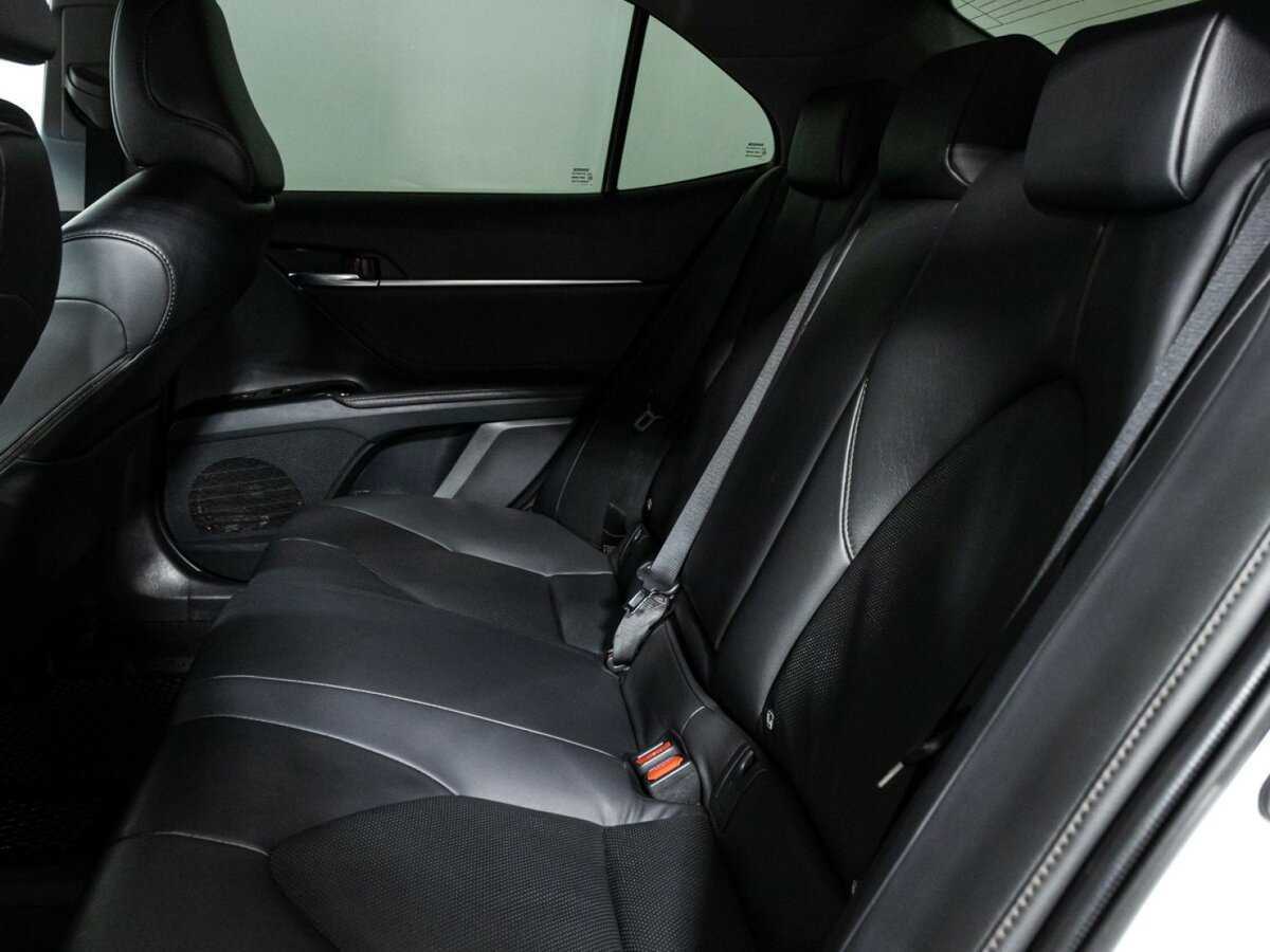 Toyota Camry, 2018 Фото №10