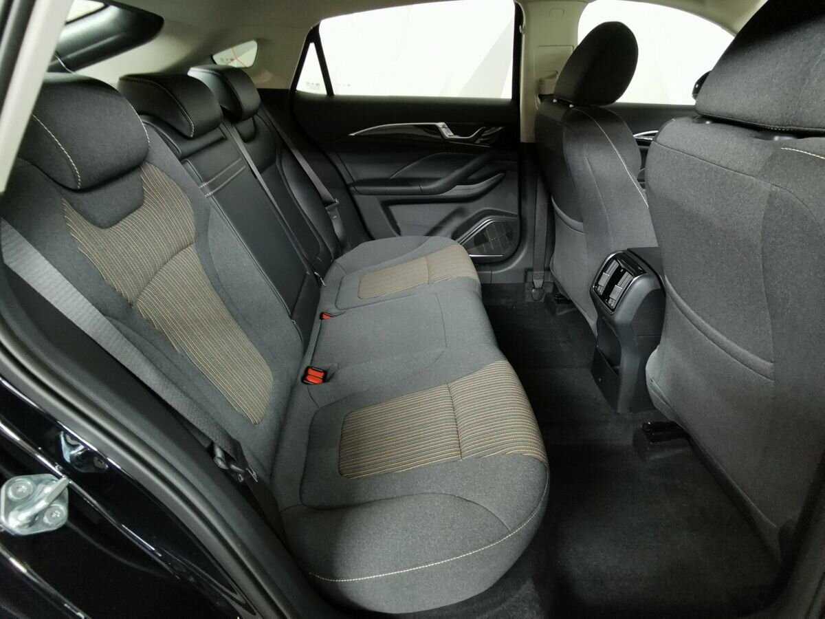 FAW Bestune B70, 2023 Фото №12