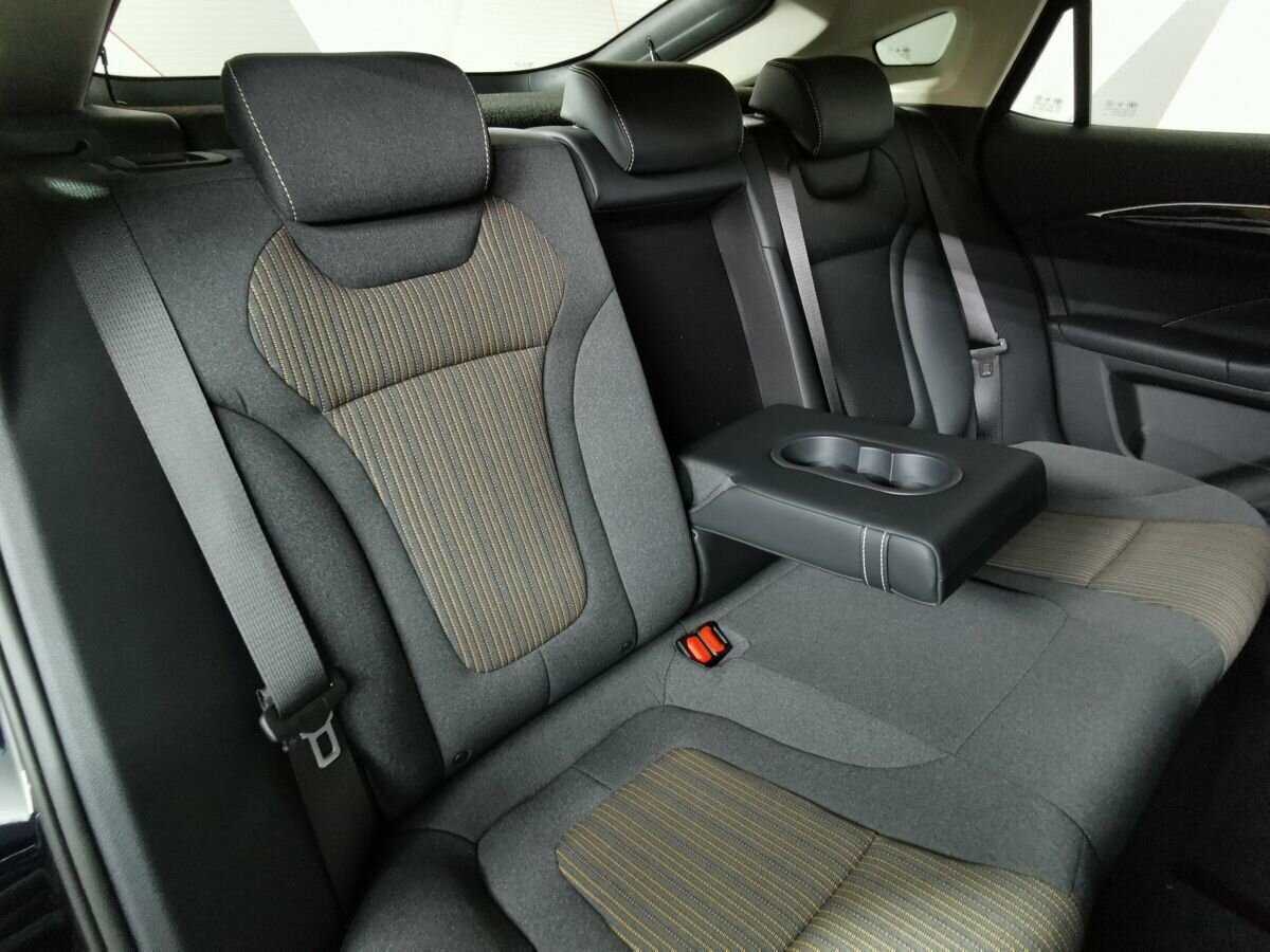 FAW Bestune B70, 2023 Фото №13