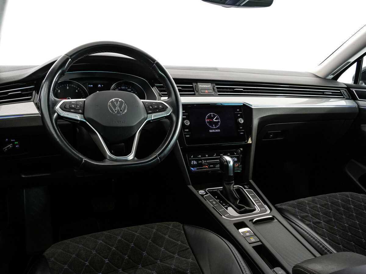 Volkswagen Passat, 2020 Фото №10
