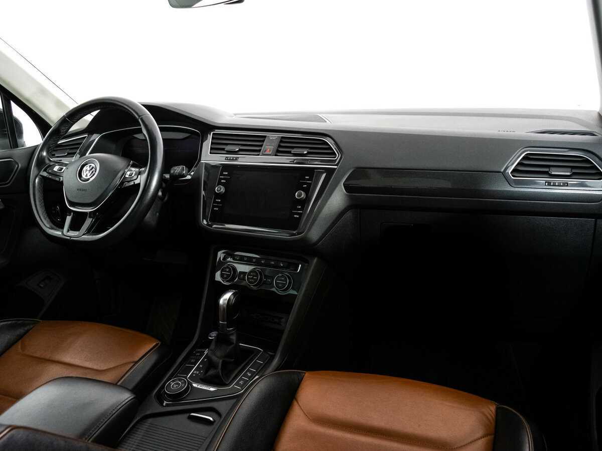 Volkswagen Tiguan, 2018 Фото №9