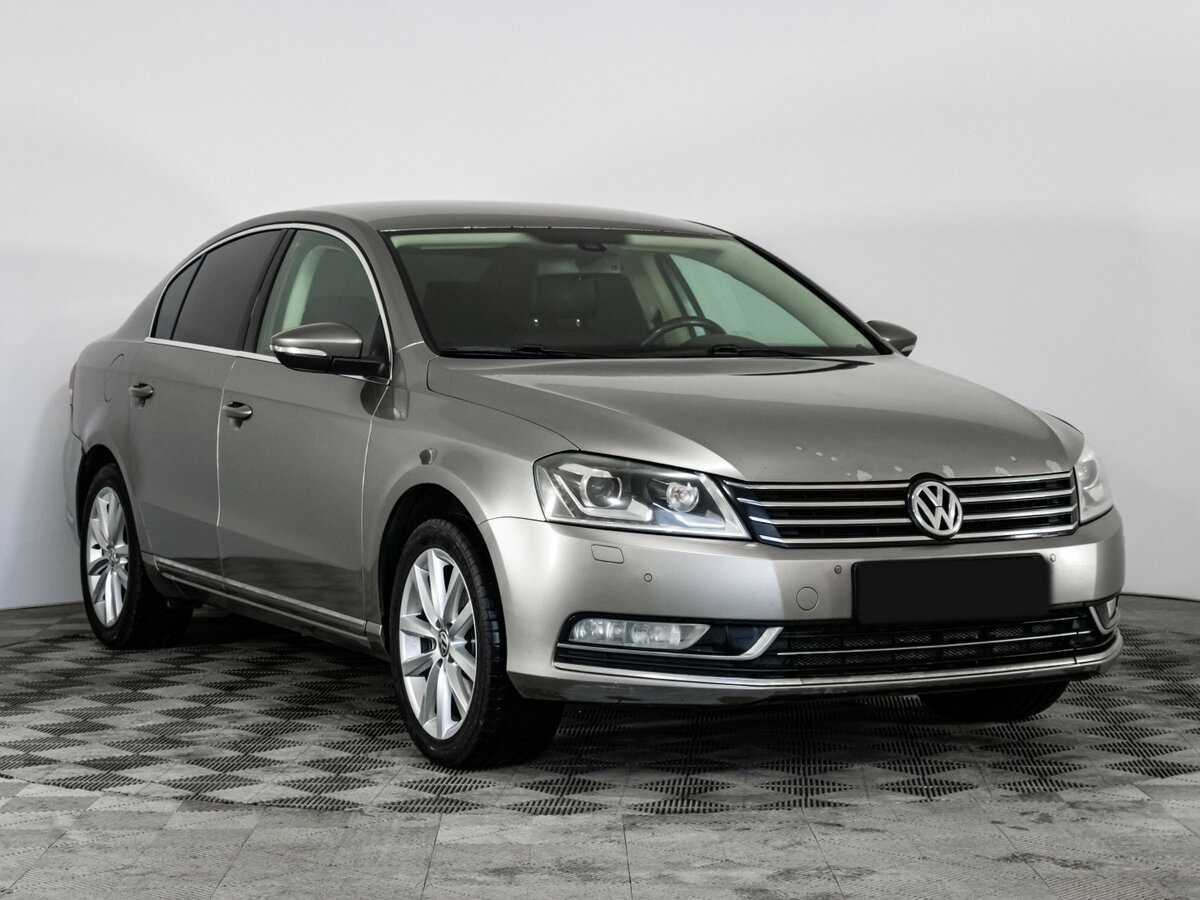 Volkswagen Passat, 2012 - 245 842 км. | Фото №3