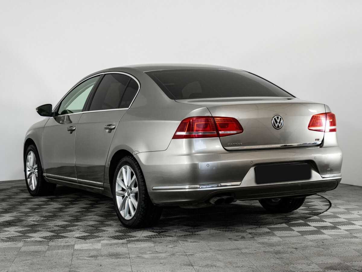Volkswagen Passat, 2012 - 245 842 км. | Фото №5