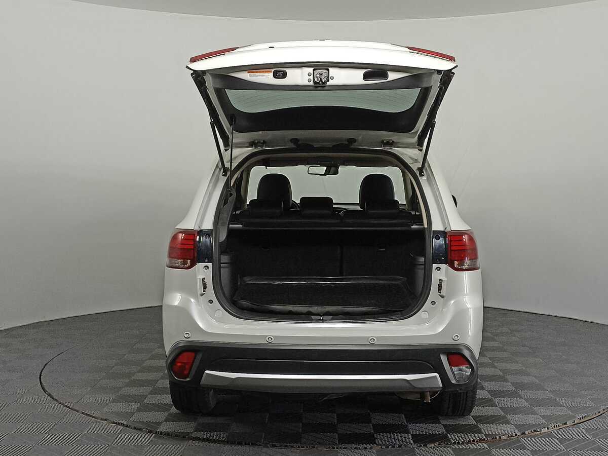 Mitsubishi Outlander, 2017 - 188 467 км. | Фото №8