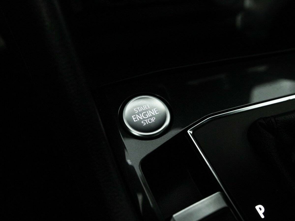 Volkswagen Tiguan, 2018 Фото №20