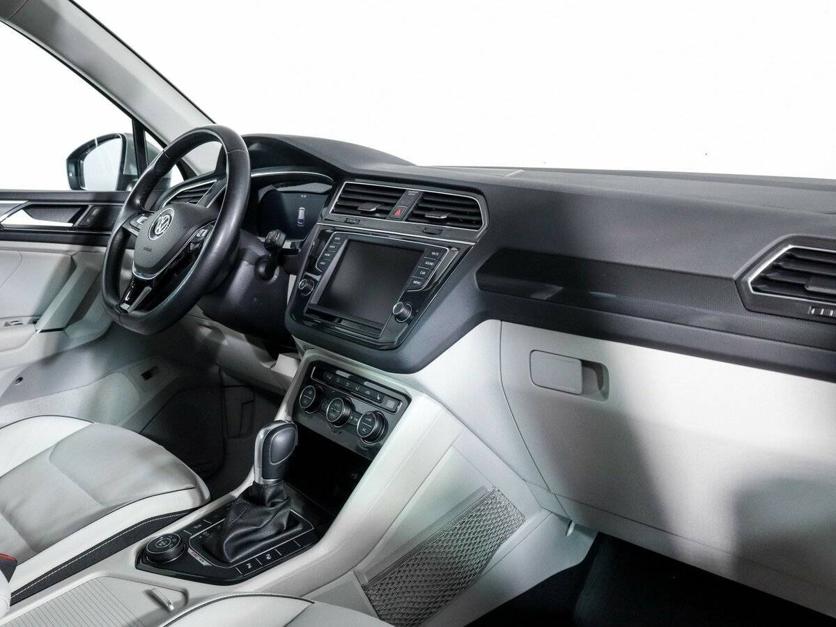 Volkswagen Tiguan, 2017 Фото №9