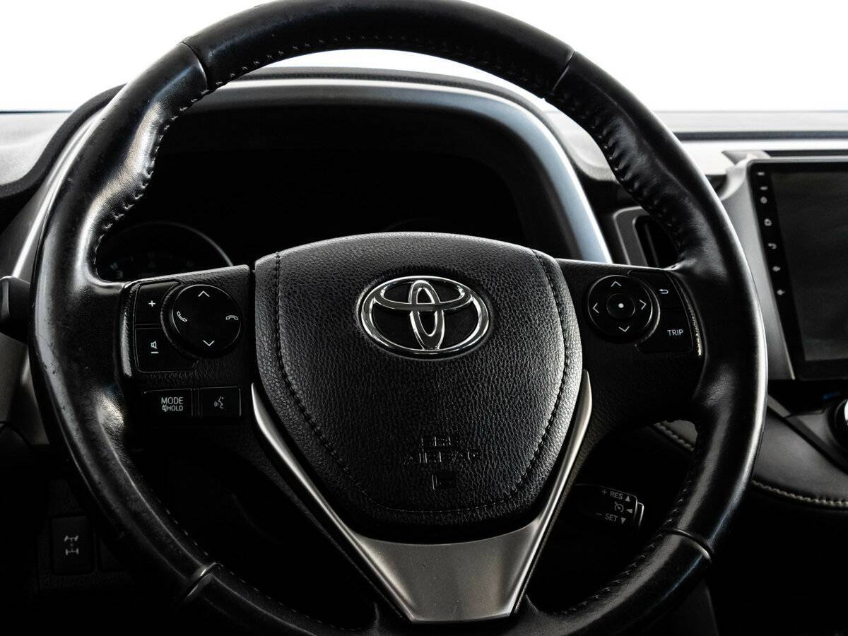 Toyota RAV4, 2017 Фото №9