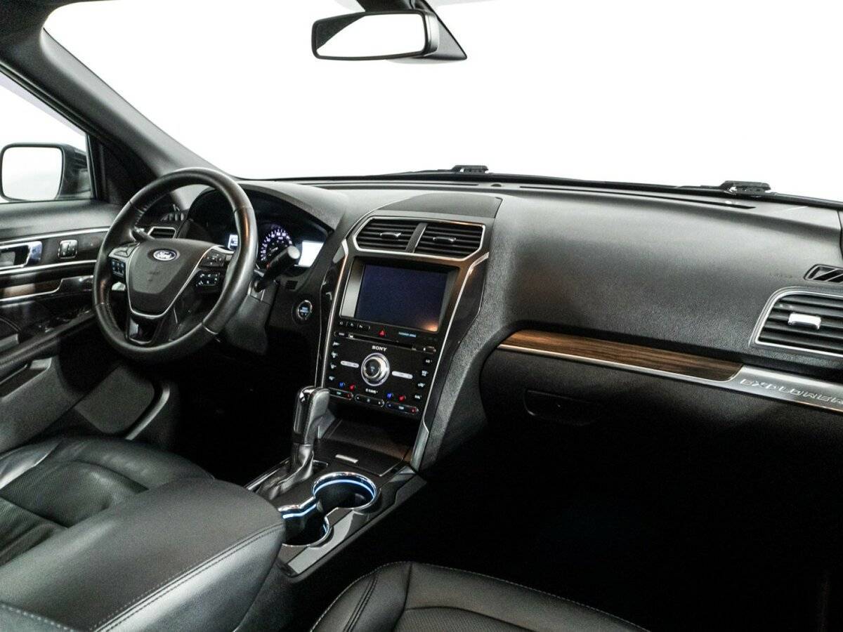 Ford Explorer, 2017 Фото №7