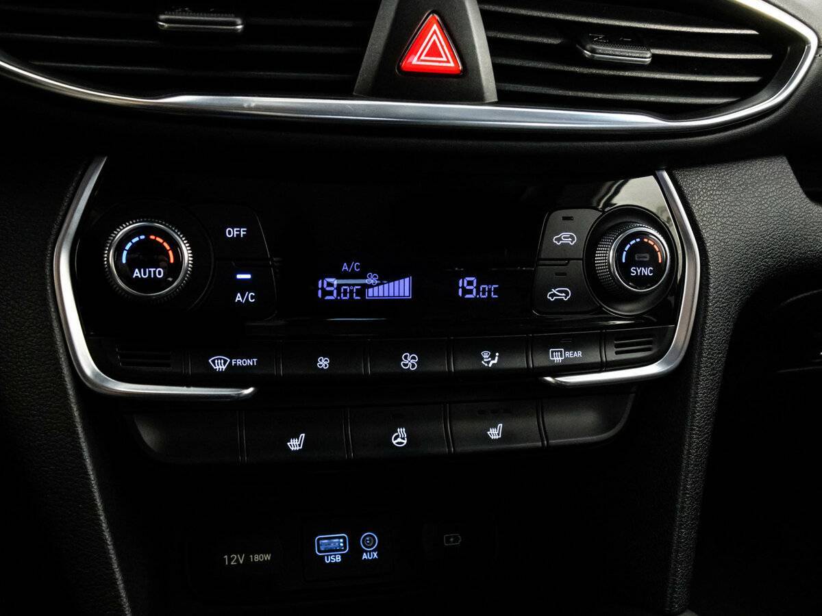 Hyundai Santa Fe, 2018 Фото №13