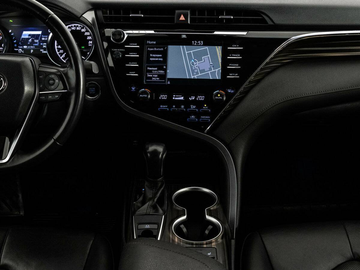 Toyota Camry, 2018 Фото №16