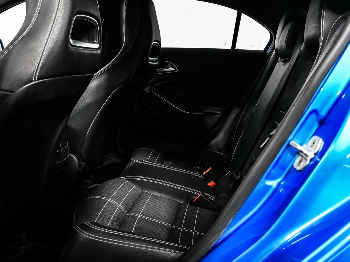 Mercedes-Benz A-Класс 200, 2013 Фото №13