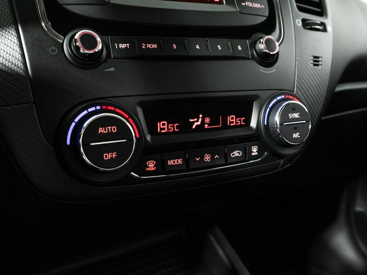 Kia Cerato, 2018 Фото №16