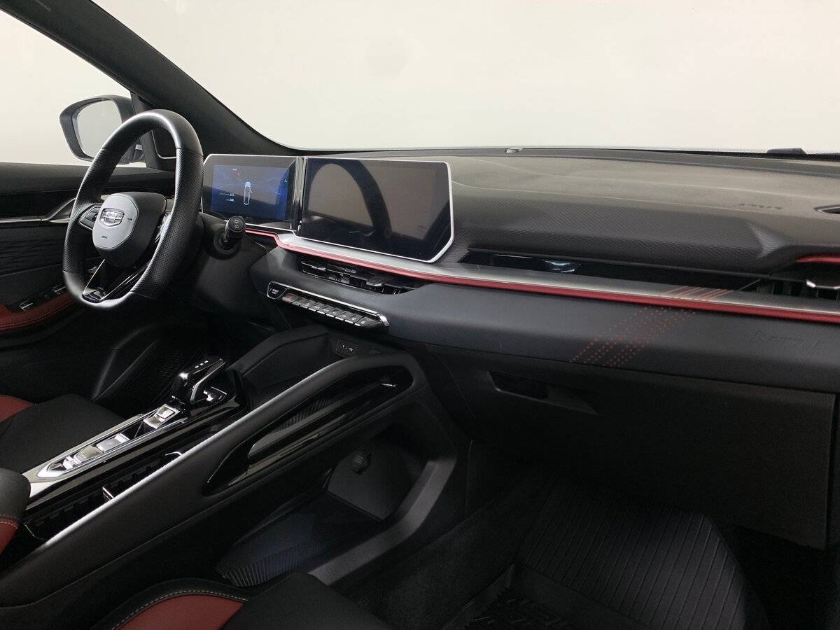 Geely Coolray, 2023 Фото №13