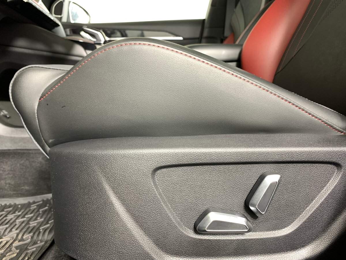 Geely Coolray, 2023 Фото №16