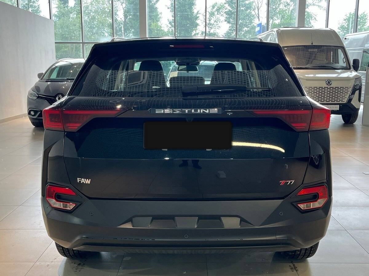 FAW Bestune T77, 2022 Фото №6