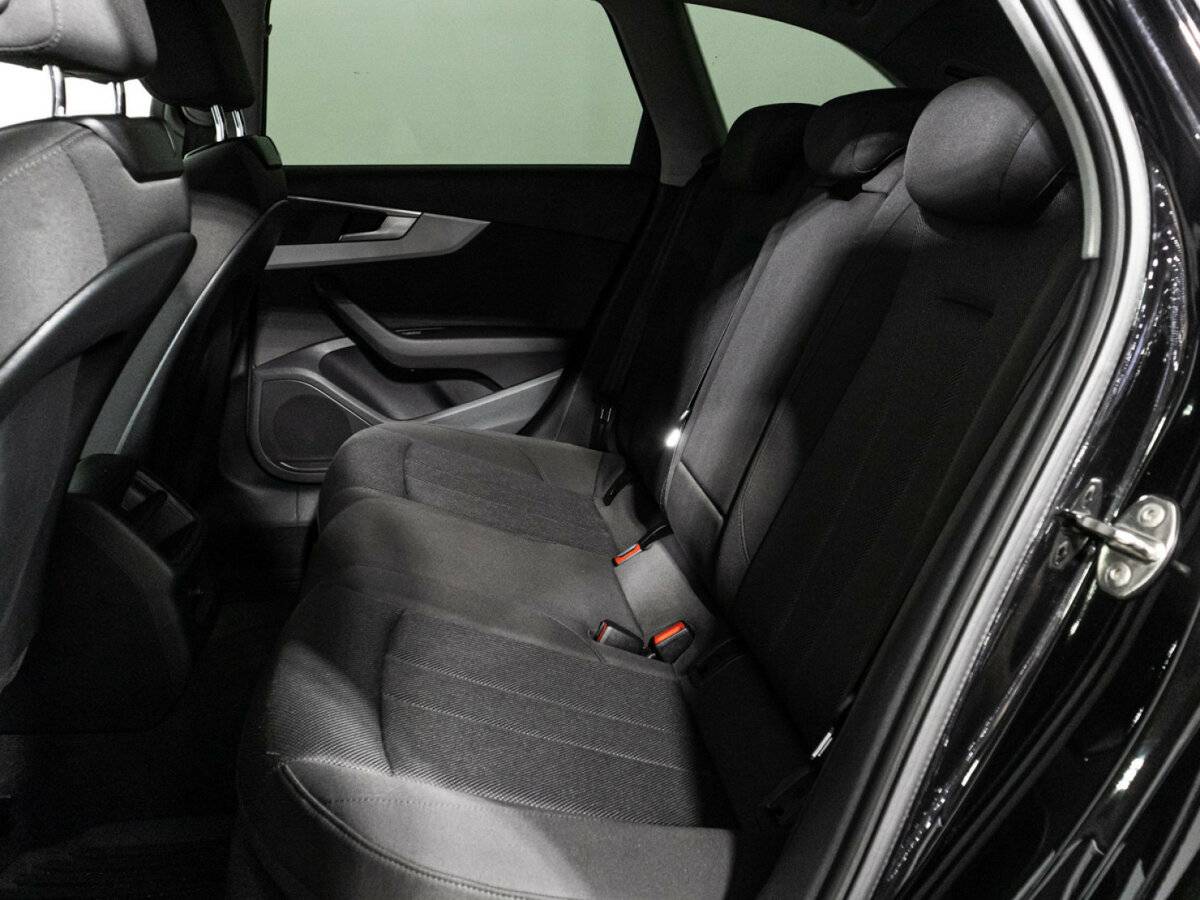 Audi A4 35 TFSI, 2020 Фото №10