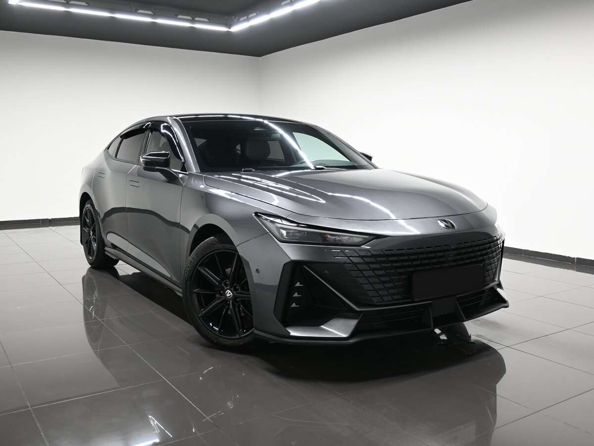 Changan UNI-V, 2023 Фото №5