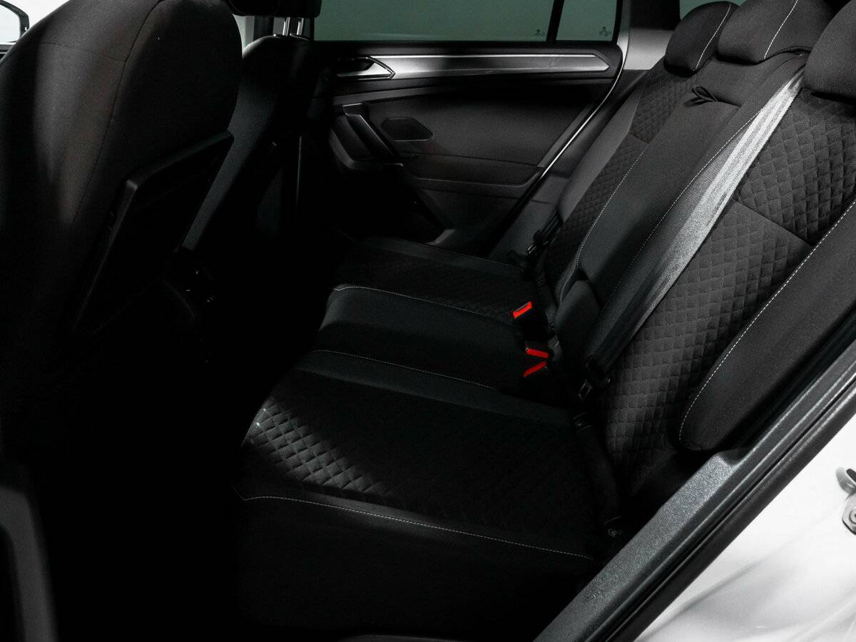 Volkswagen Tiguan, 2018 Фото №10