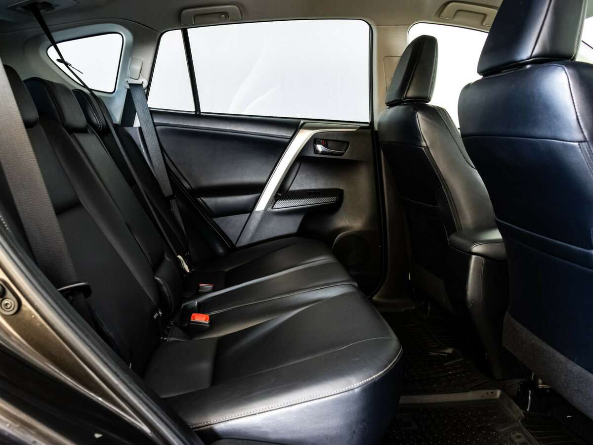 Toyota RAV4, 2015 Фото №16