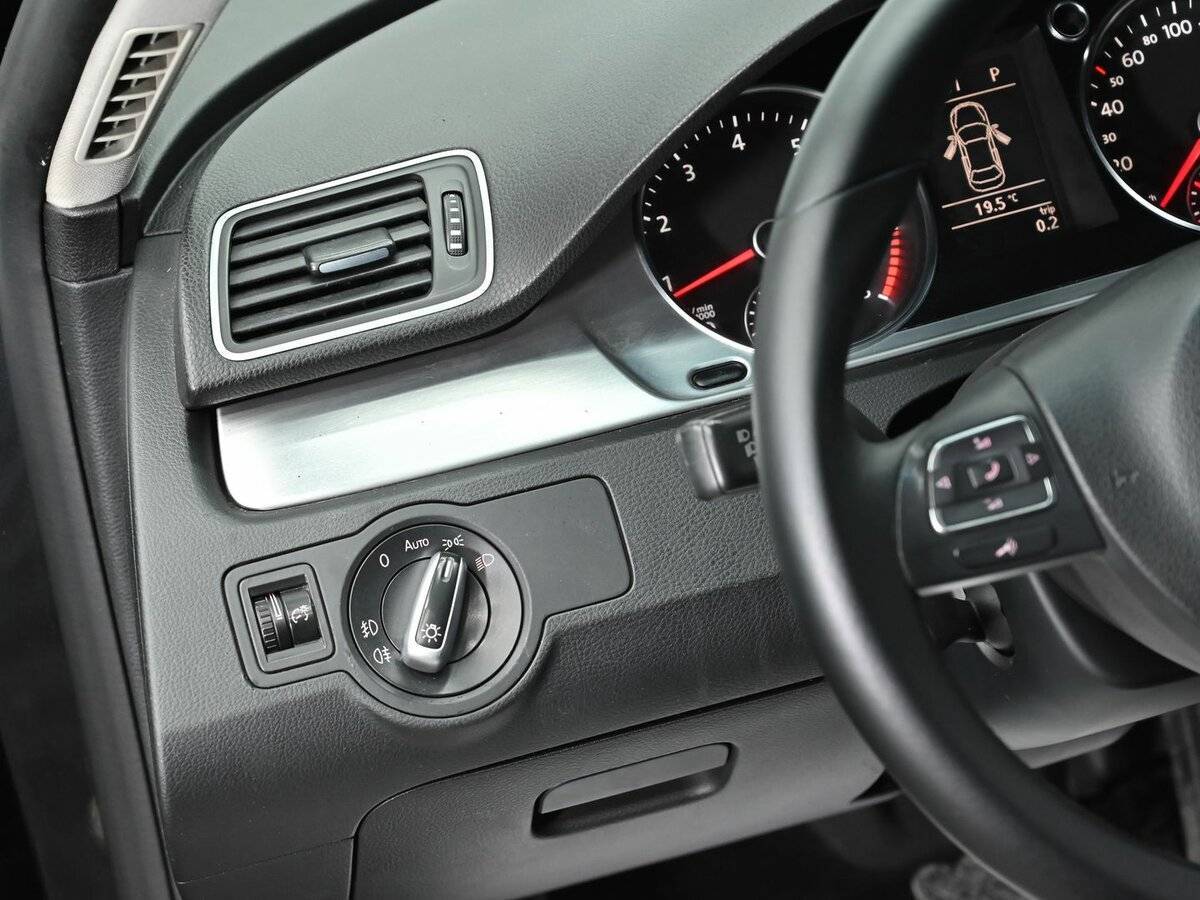 Volkswagen Passat, 2012 Фото №9