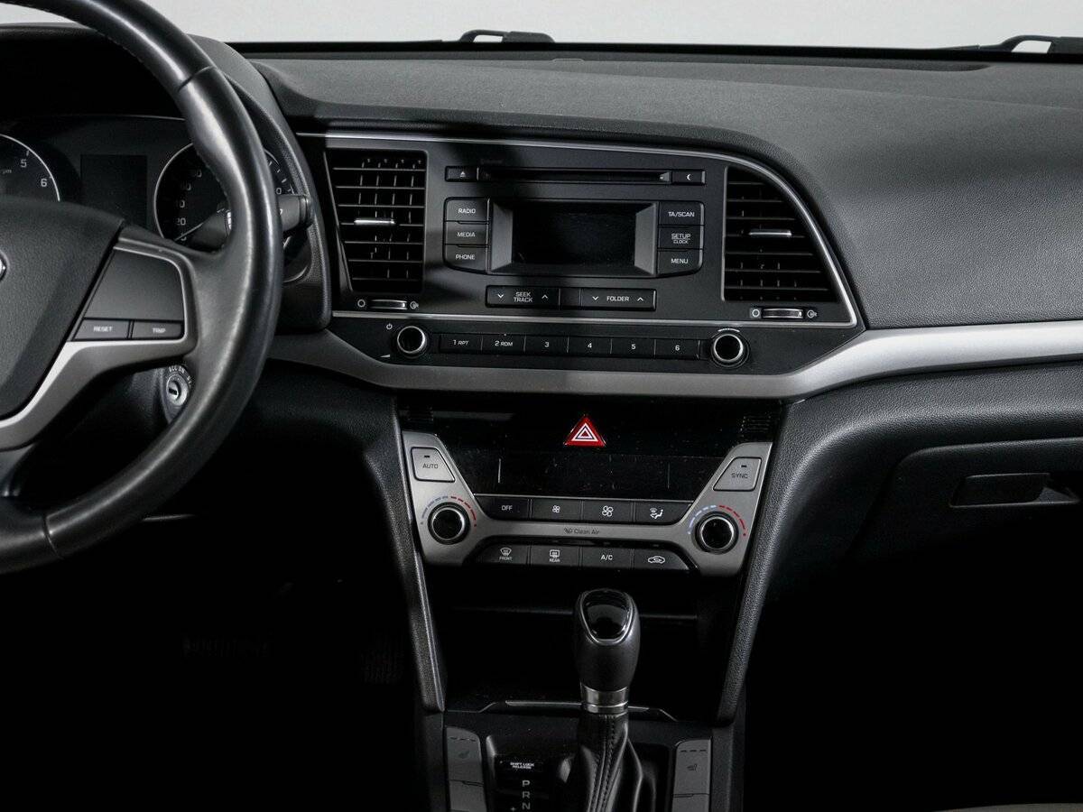Hyundai Elantra, 2016 Фото №11