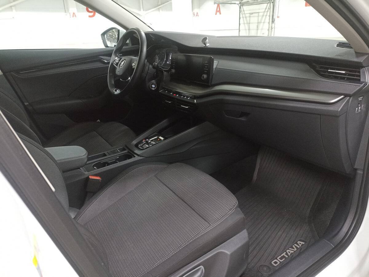 Skoda Octavia, 2021 Фото №11