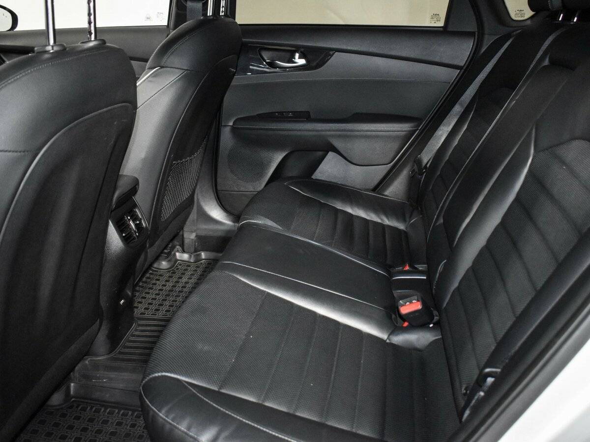 Kia Cerato, 2022 Фото №13