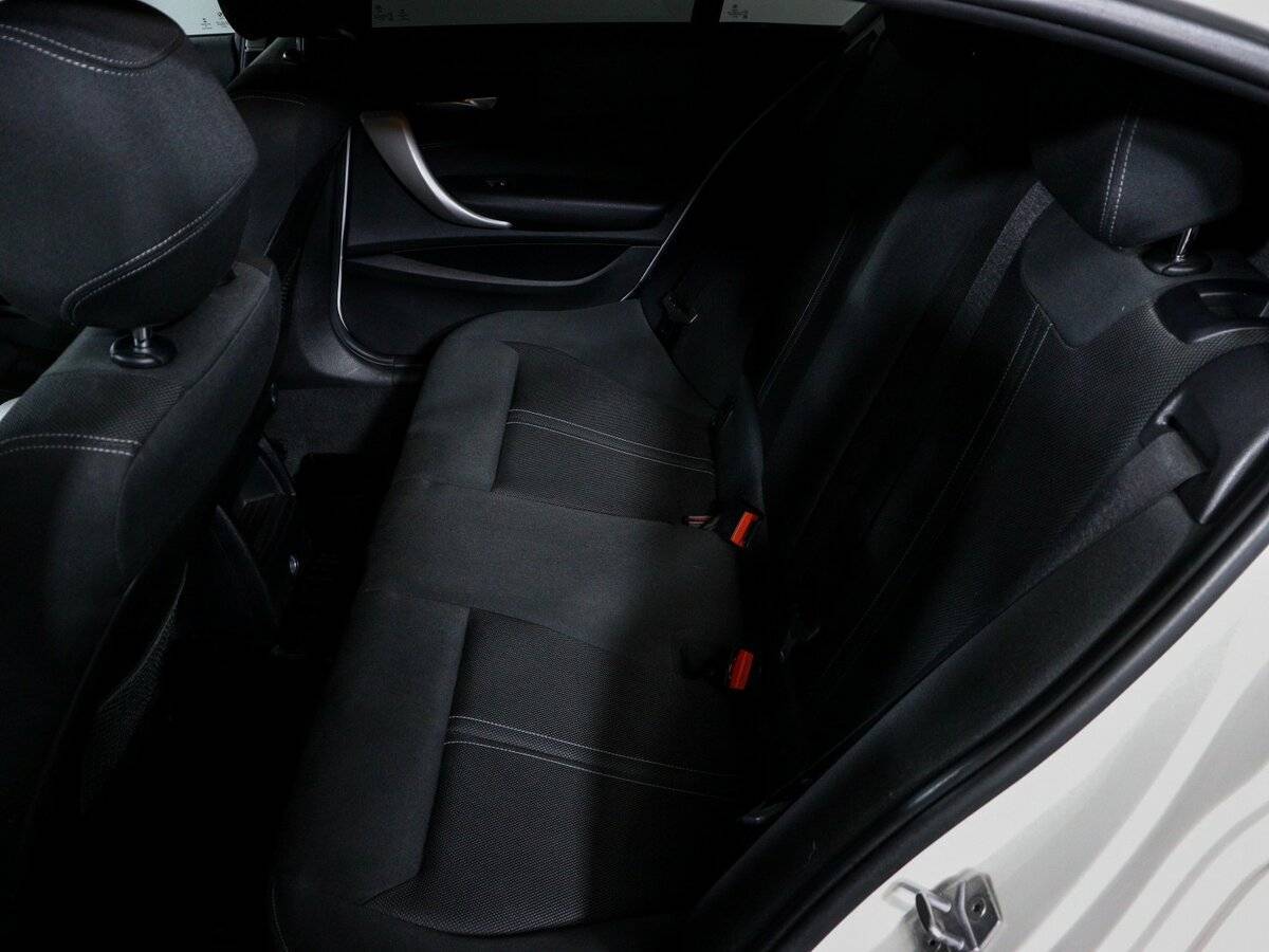 BMW 1 серии 118i, 2017 Фото №10