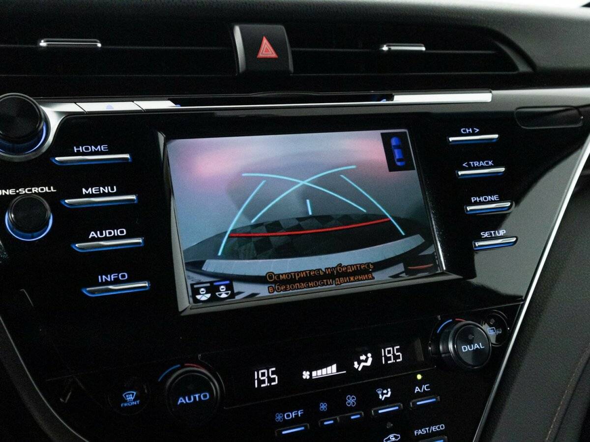 Toyota Camry, 2019 Фото №18
