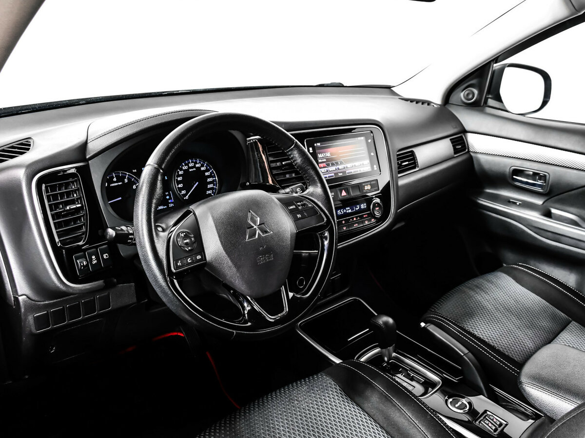 Mitsubishi Outlander III Рестайлинг 2, 2018 Фото №11