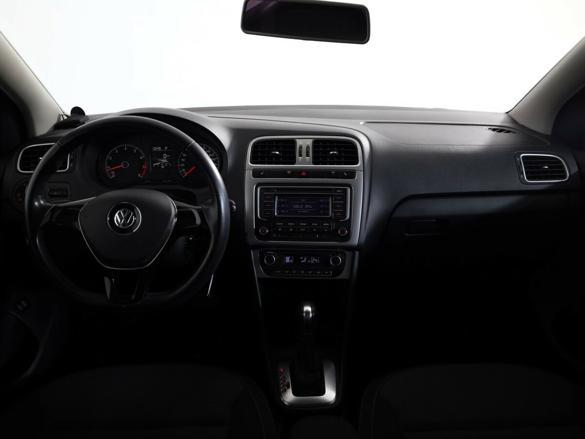 Volkswagen Polo V Рестайлинг, 2015 Фото №9