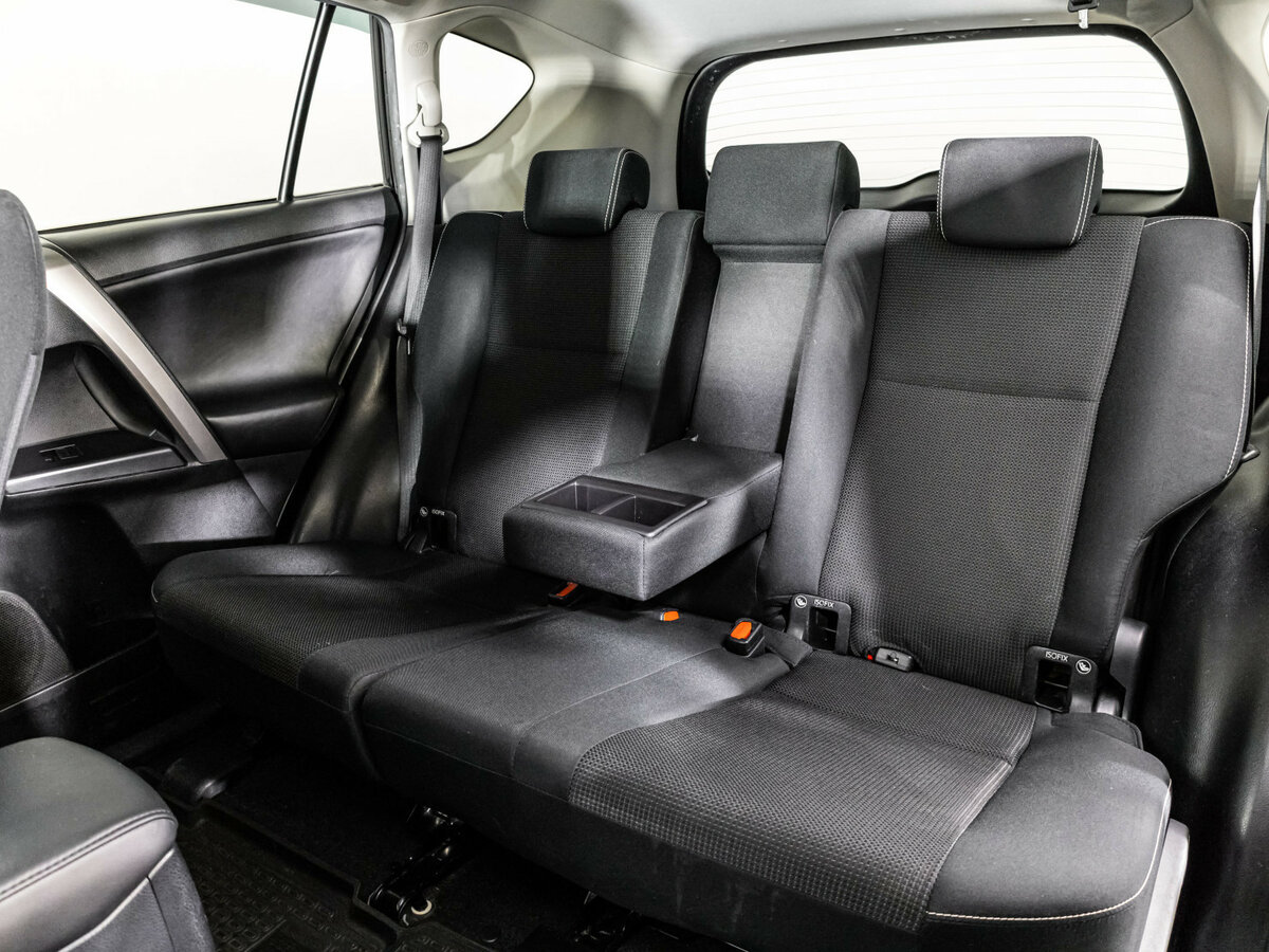 Toyota RAV4 IV (XA40) Рестайлинг, 2016 Фото №13