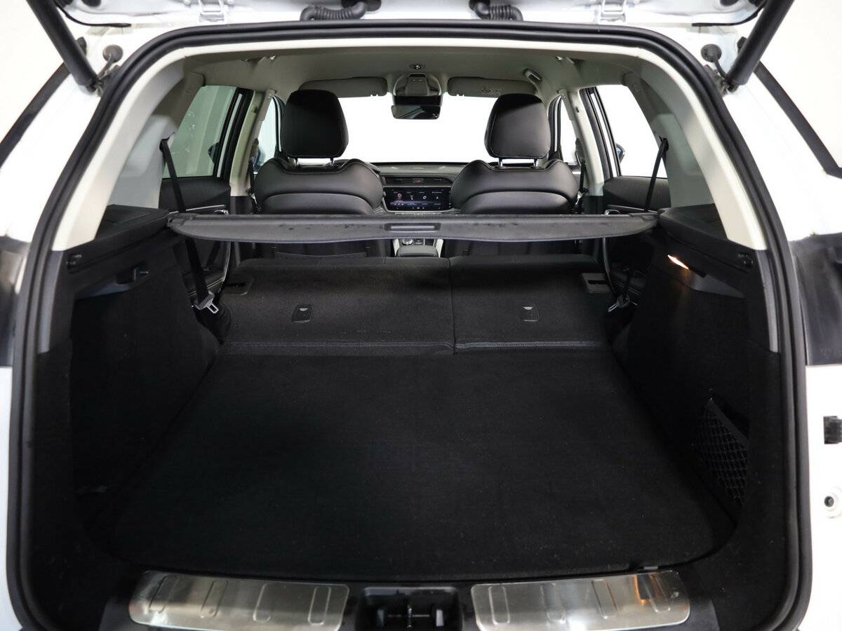 Geely Atlas Pro, 2022 Фото №18