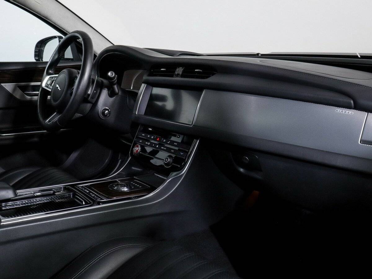 Jaguar XF II, 2018 Фото №7