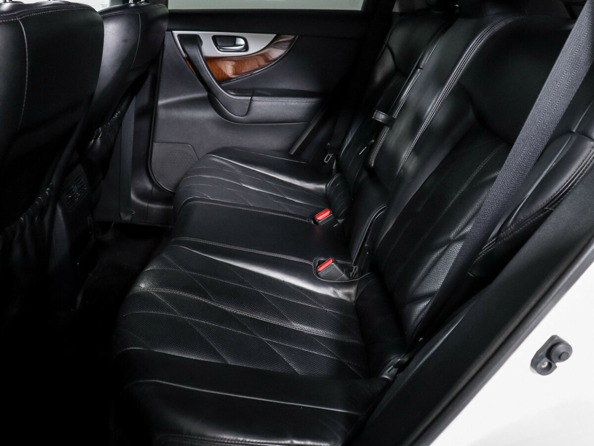 Infiniti FX30d II (S51) Рестайлинг, 2012 Фото №8