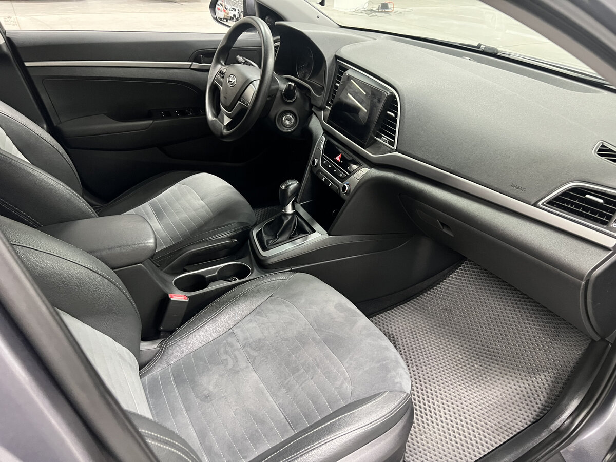 Hyundai Elantra VI (AD), 2016 Фото №11