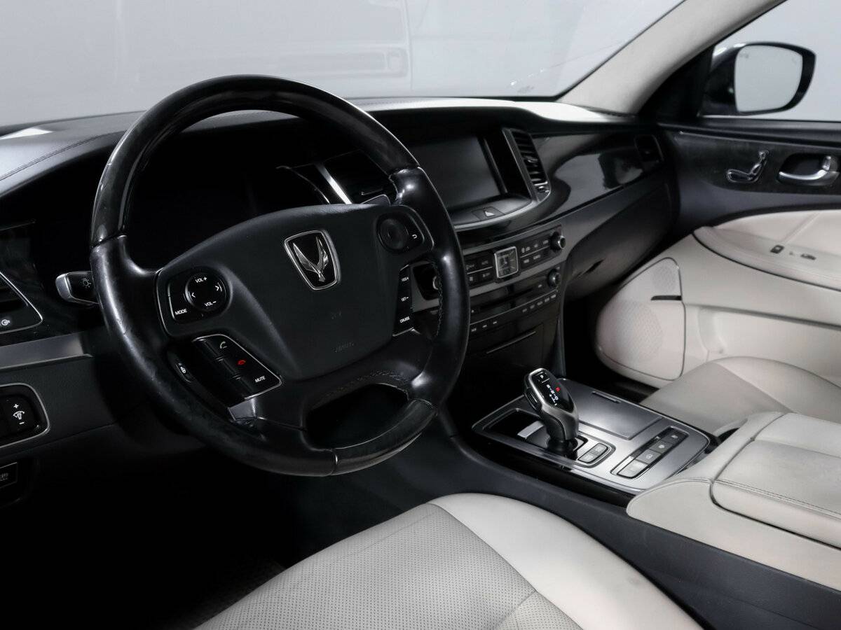 Hyundai Equus II Рестайлинг, 2013 Фото №14