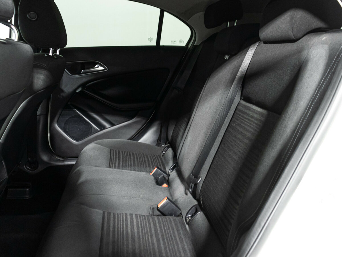 Mercedes-Benz A-Класс 180 III (W176), 2013 Фото №10