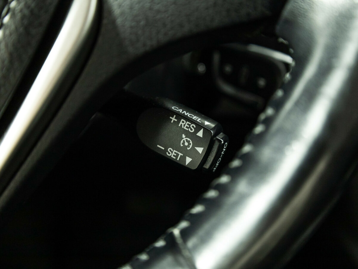 Toyota RAV4 IV (XA40) Рестайлинг, 2016 Фото №17