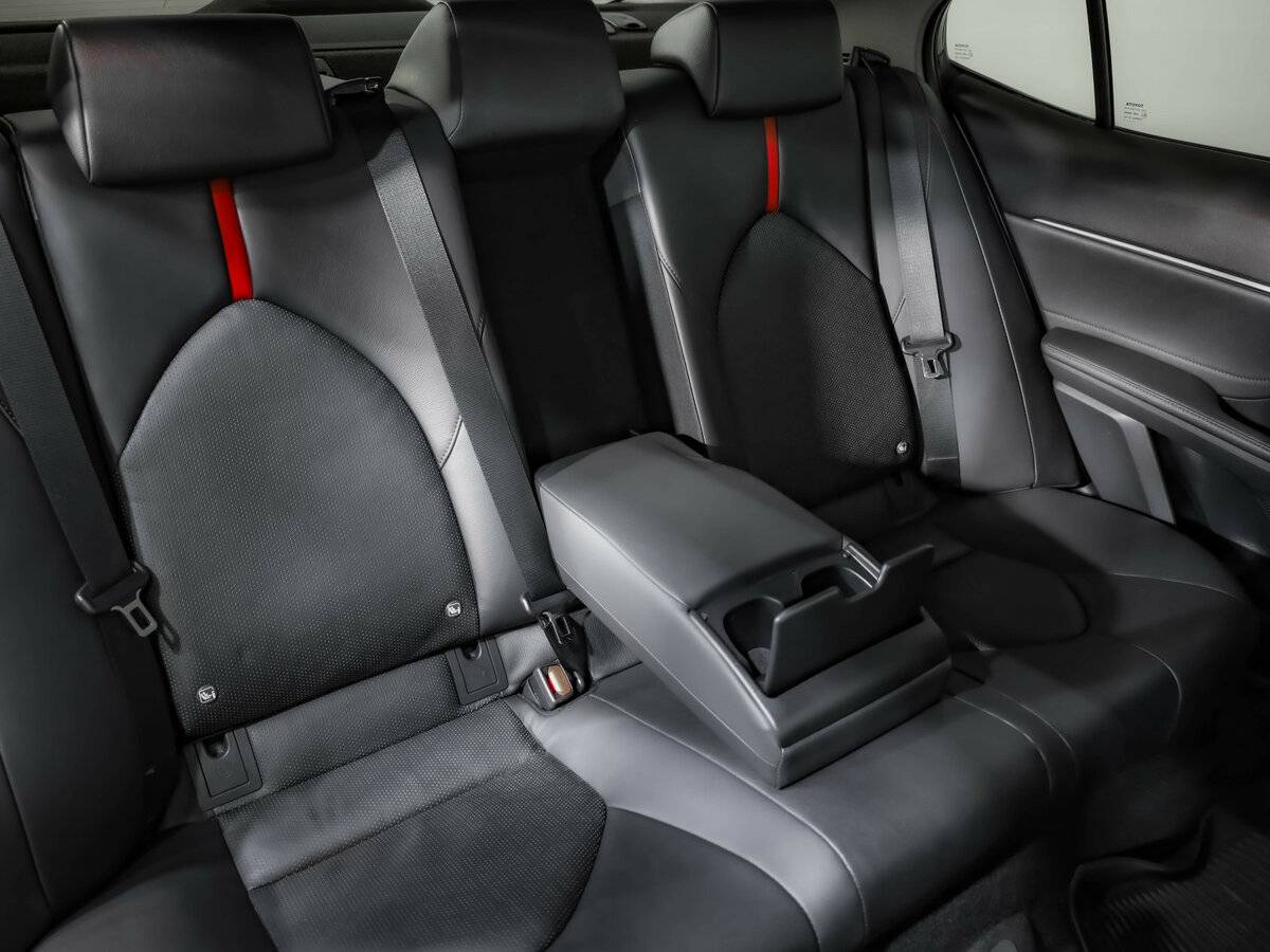 Toyota Camry VIII (XV70) Рестайлинг, 2021 Фото №25