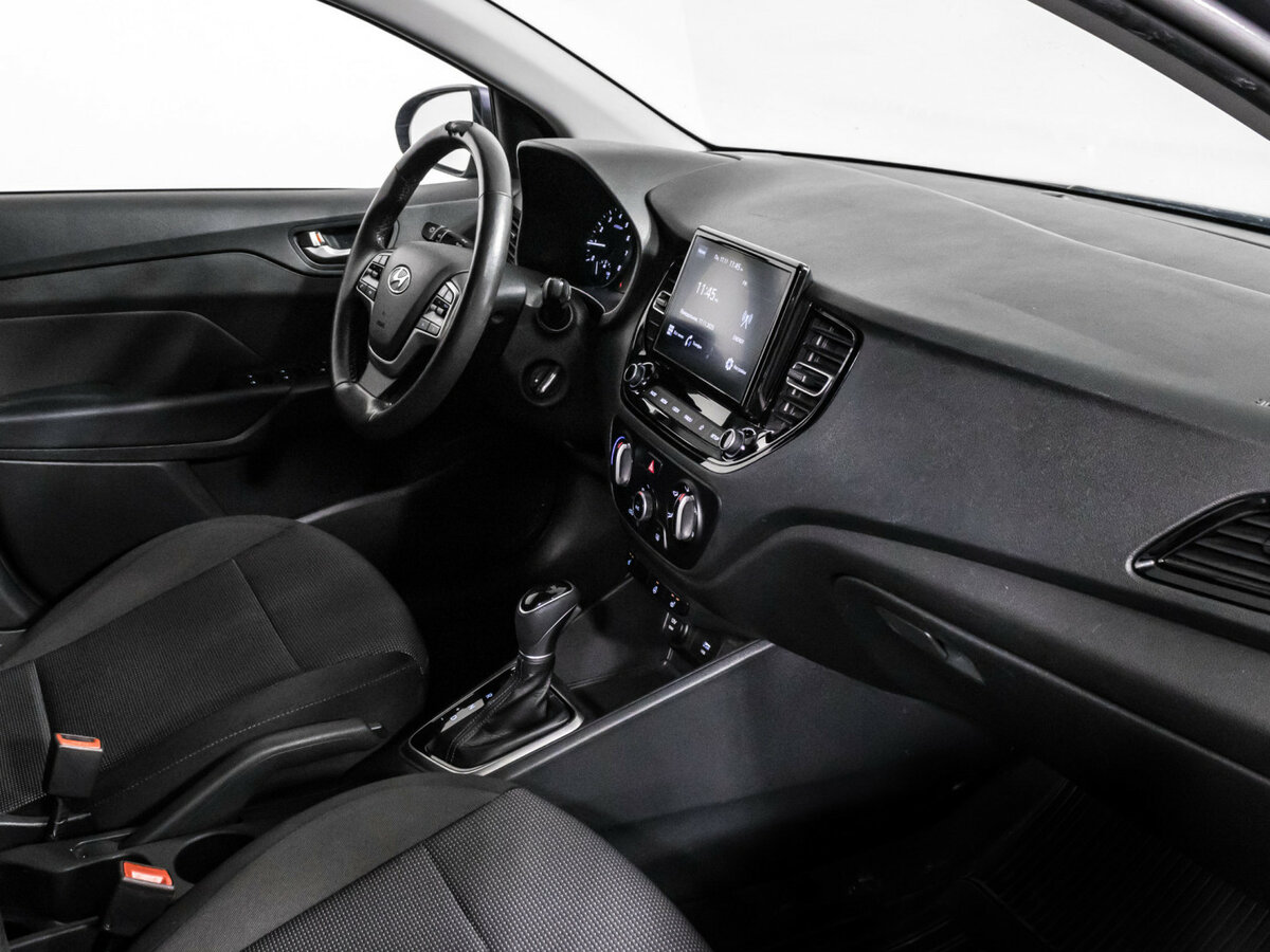 Hyundai Solaris II Рестайлинг, 2021 Фото №9